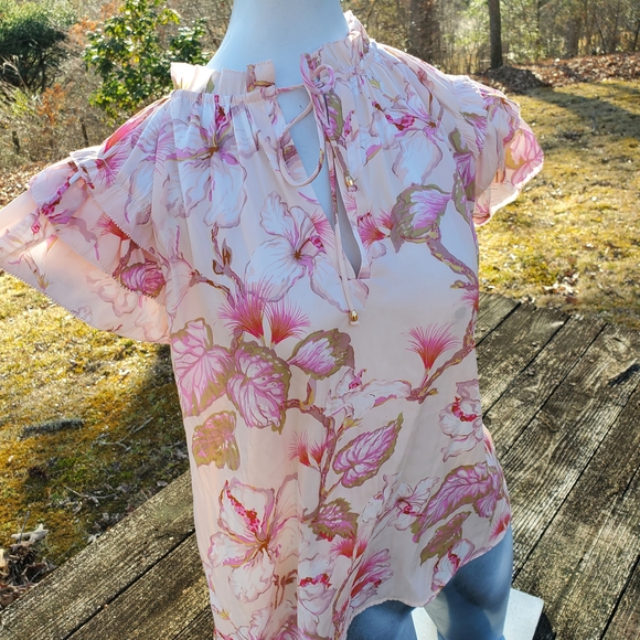 Floral Pink Ruffle Blouse - Picture 1 of 4